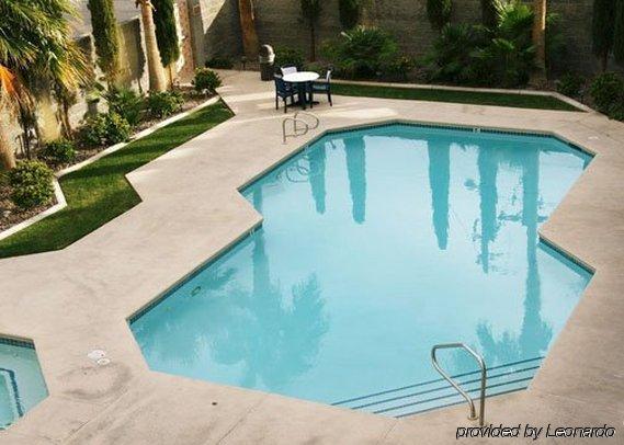Clarion Hotel & Casino Las Vegas Facilities photo