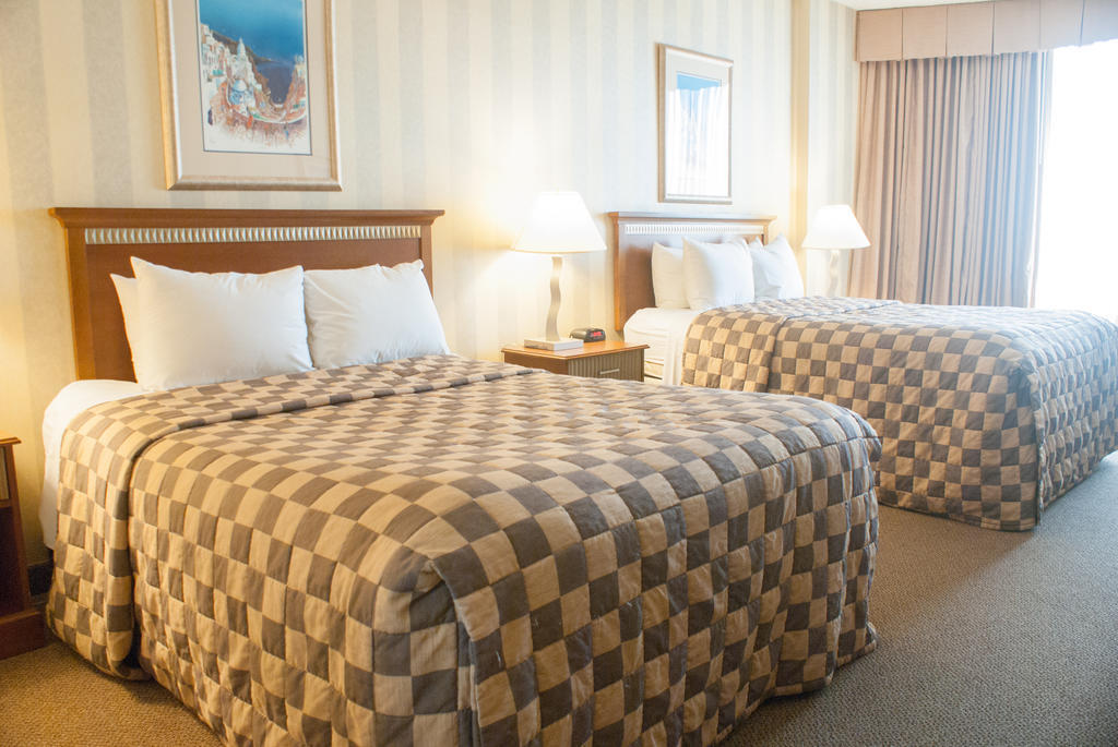 Clarion Hotel & Casino Las Vegas Room photo